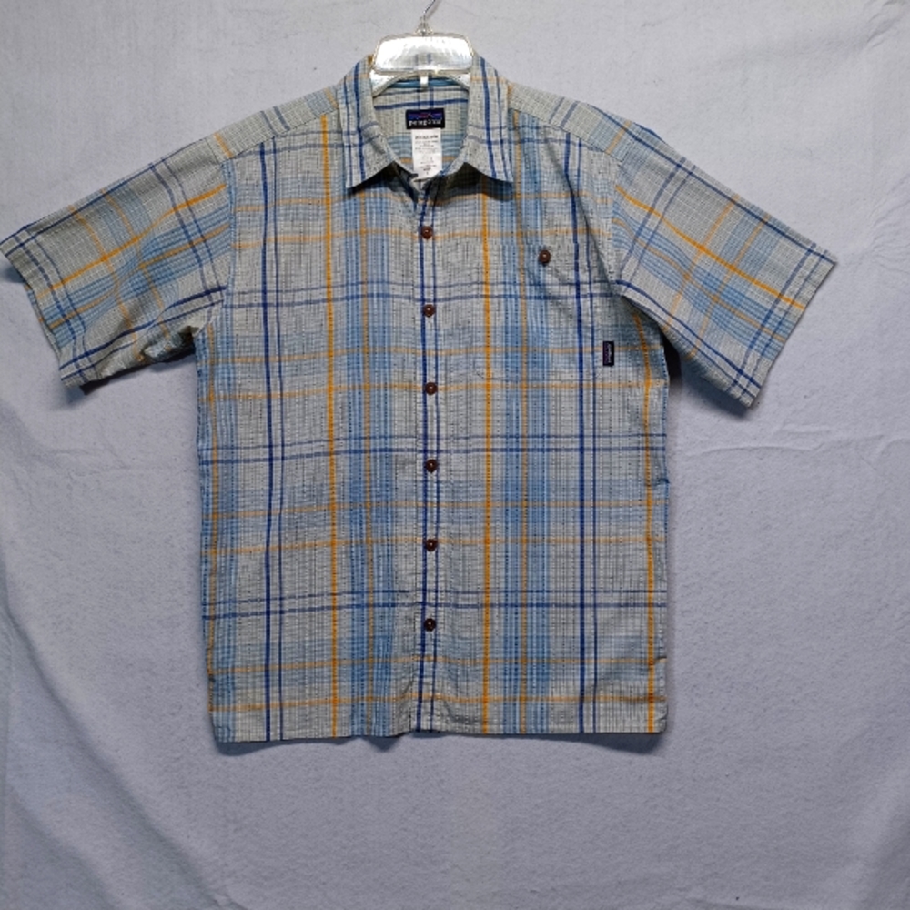 Patagonia men's short sleeve button up shirt Sz S